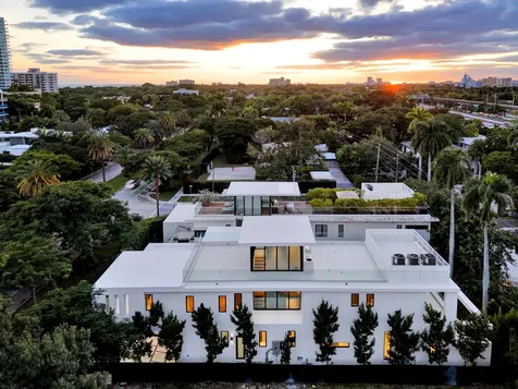 2130 S Miami Avenue Miami FL 33129