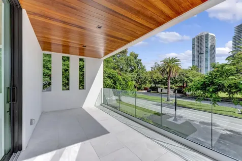2130 S Miami Avenue Miami FL 33129