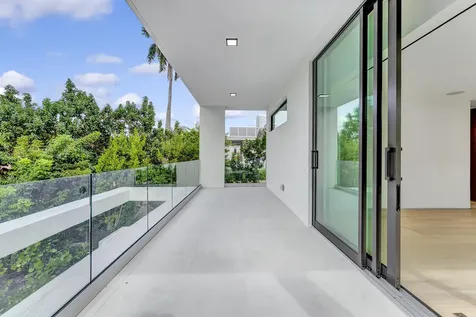 2130 S Miami Avenue Miami FL 33129