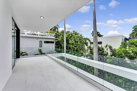2130 S Miami Avenue Miami FL 33129