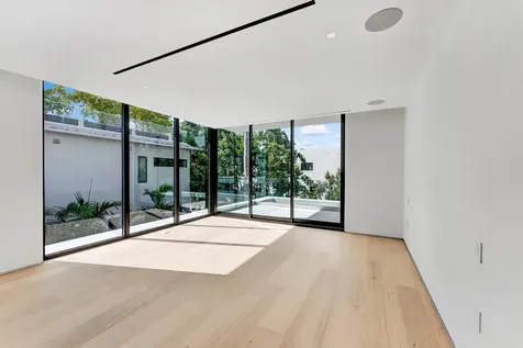 2130 S Miami Avenue Miami FL 33129