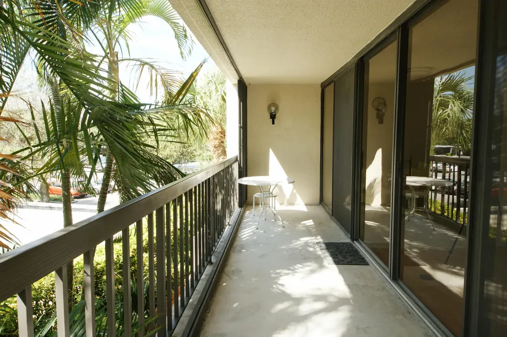 2450 Presidential Way West Palm Beach FL 33401