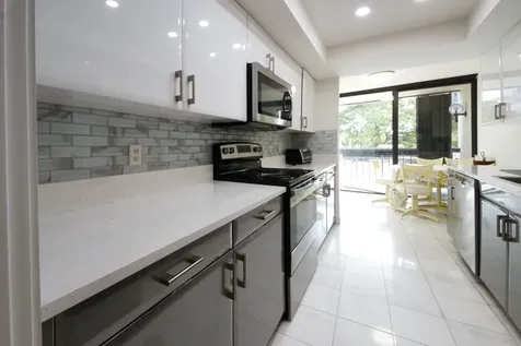 2450 Presidential Way West Palm Beach FL 33401