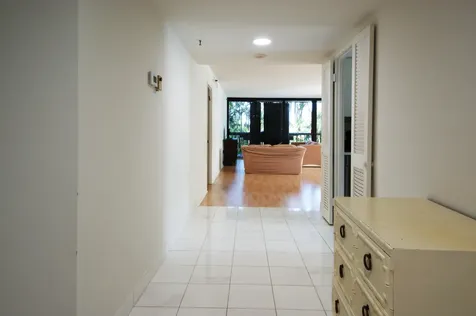 2450 Presidential Way West Palm Beach FL 33401