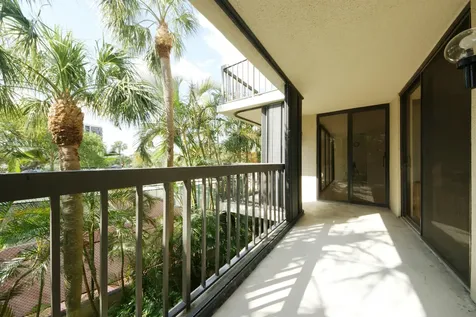 2450 Presidential Way West Palm Beach FL 33401