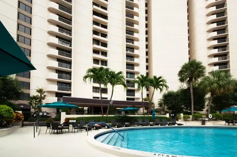 2450 Presidential Way West Palm Beach FL 33401