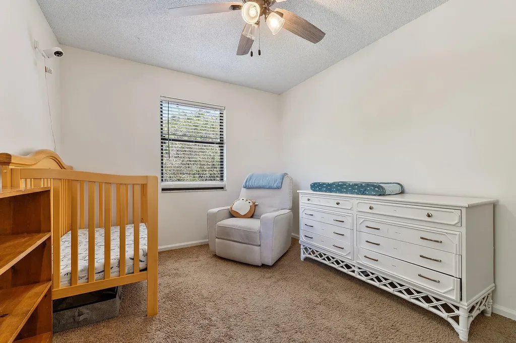 1007 Raintree Lane Palm Beach Gardens FL 33410