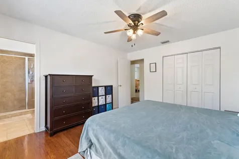 1007 Raintree Lane Palm Beach Gardens FL 33410