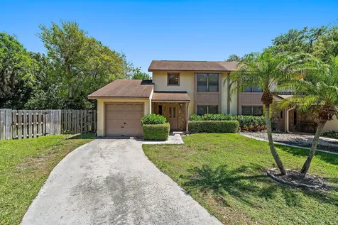 1007 Raintree Lane Palm Beach Gardens FL 33410