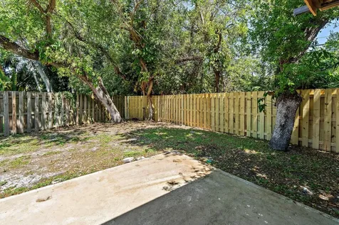 1007 Raintree Lane Palm Beach Gardens FL 33410