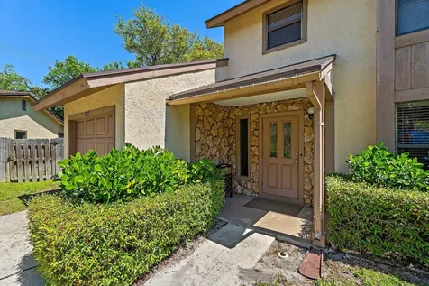 1007 Raintree Lane Palm Beach Gardens FL 33410