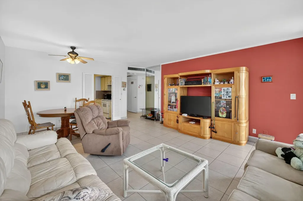 3333 NE 34th Street Fort Lauderdale FL 33308