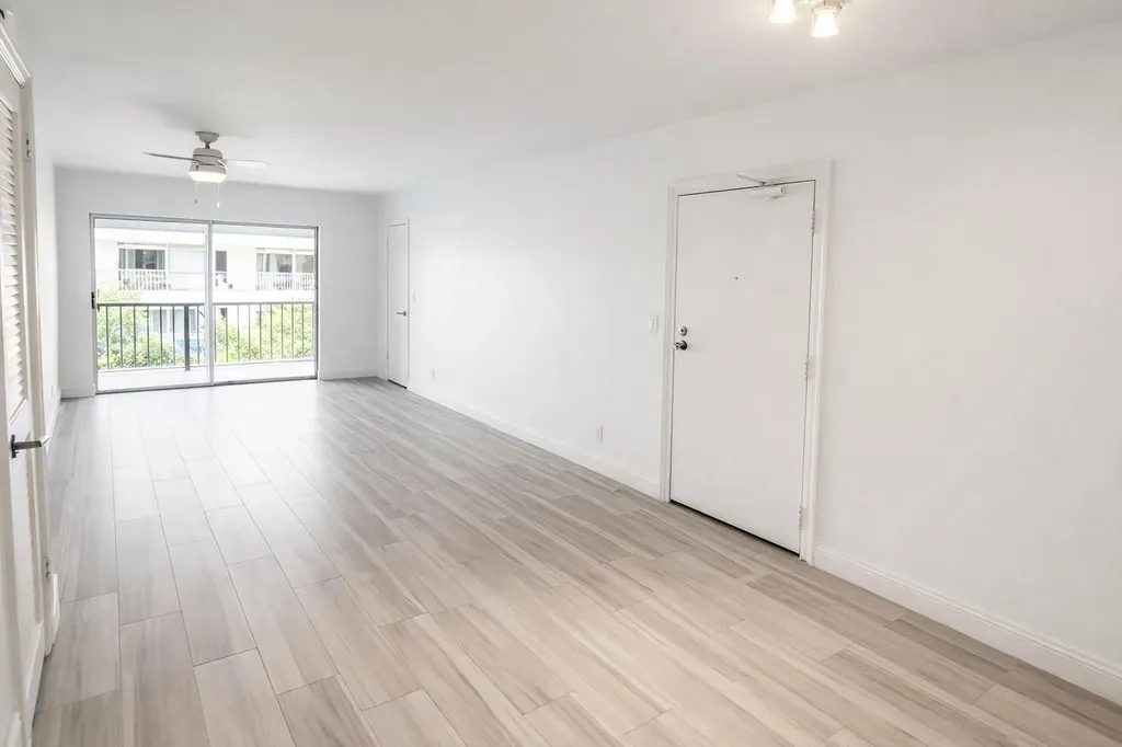 6521 Bay Club Drive Fort Lauderdale FL 33308