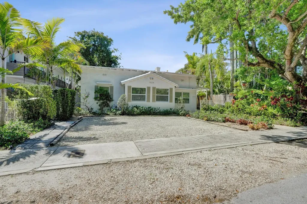 1524 SE 1st Street Fort Lauderdale FL 33301