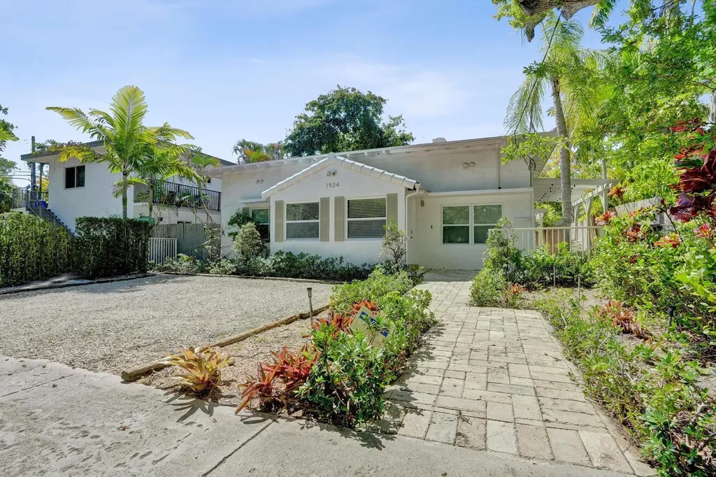1524 SE 1st Street Fort Lauderdale FL 33301