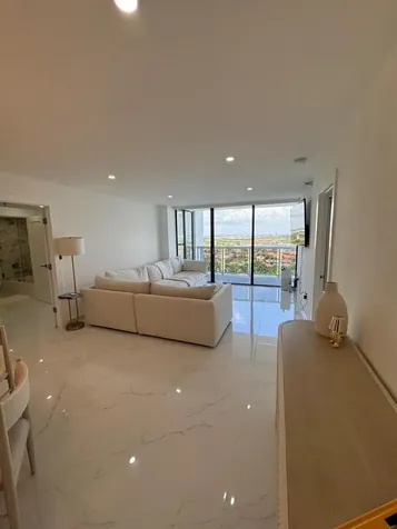 20515 E Country Club Drive Miami FL 33180
