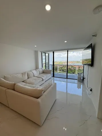 20515 E Country Club Drive Miami FL 33180