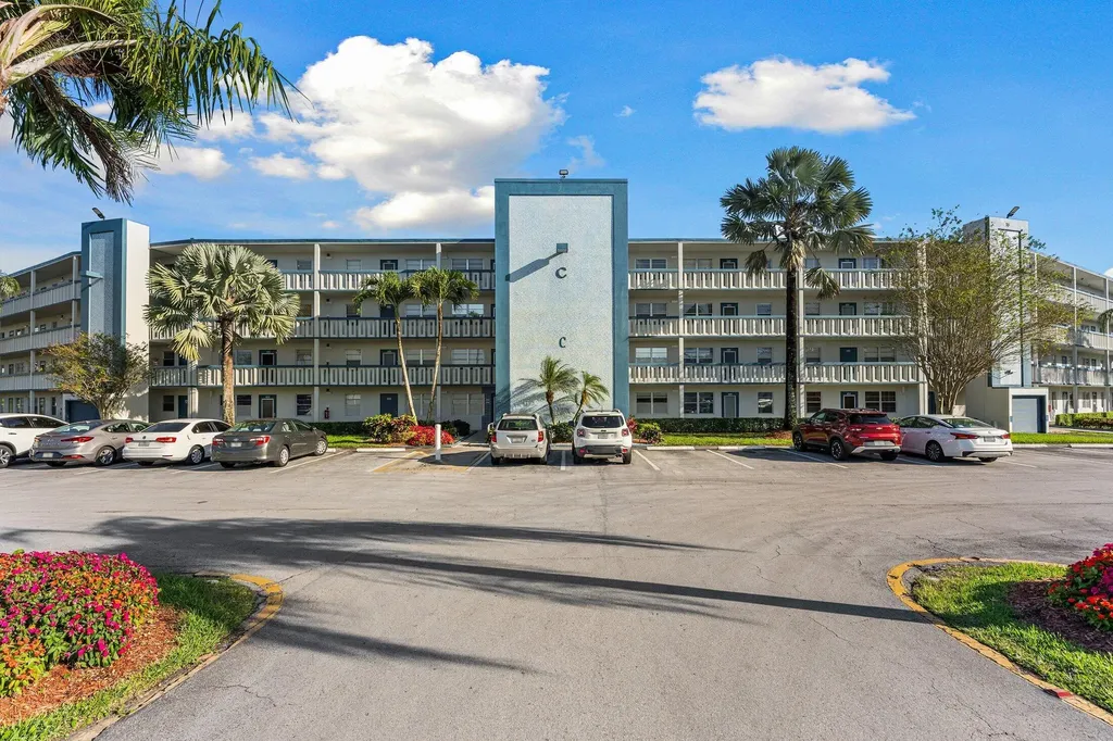 1047 Lincoln C Boca Raton FL 33434