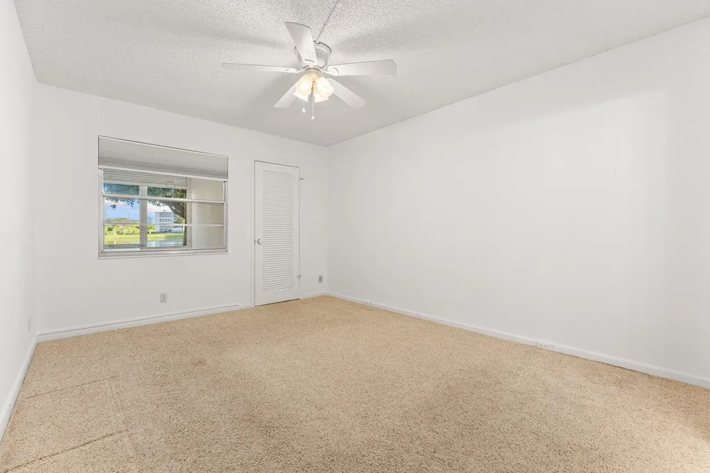 1047 Lincoln C Boca Raton FL 33434