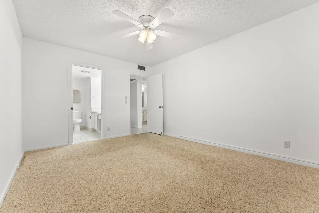 1047 Lincoln C Boca Raton FL 33434