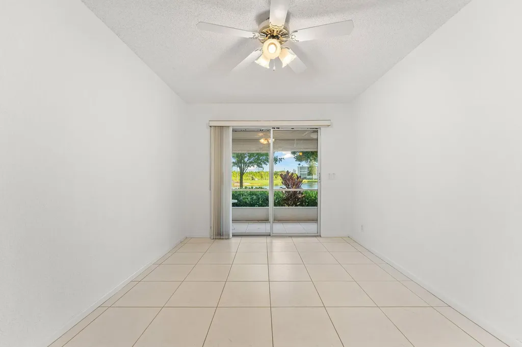 1047 Lincoln C Boca Raton FL 33434