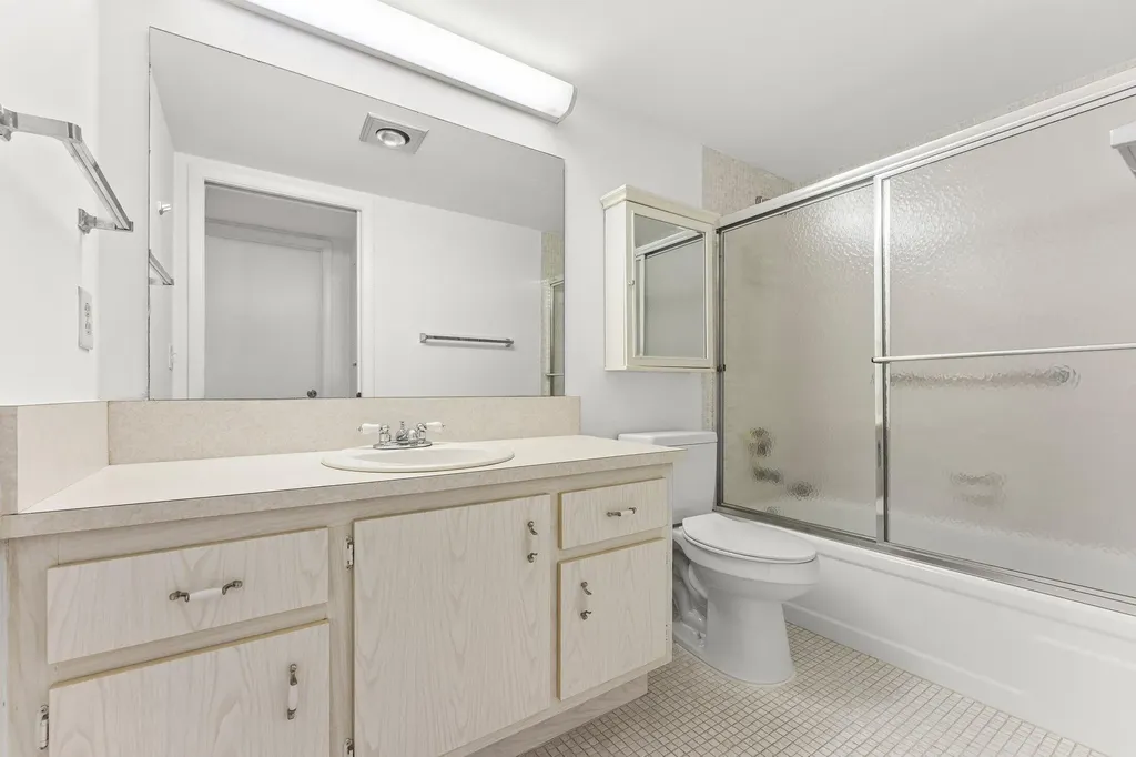 1047 Lincoln C Boca Raton FL 33434