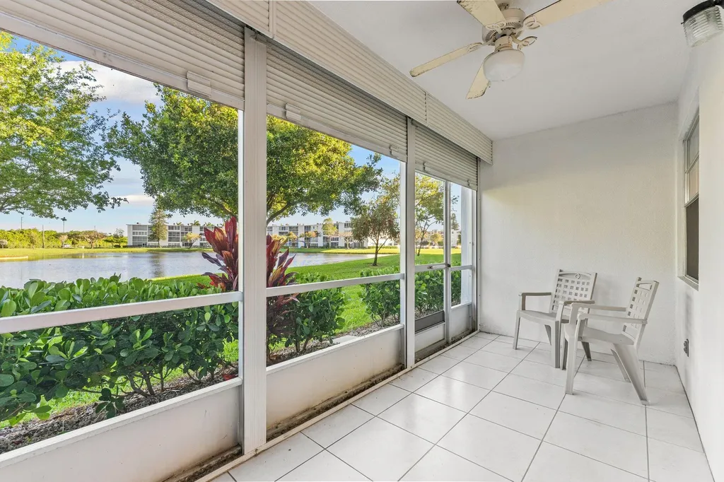 1047 Lincoln C Boca Raton FL 33434