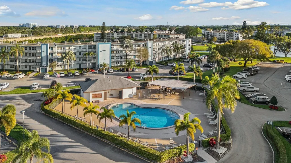 1047 Lincoln C Boca Raton FL 33434