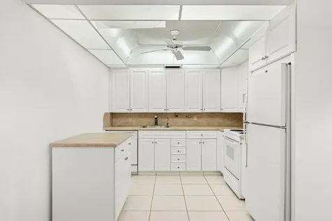 1047 Lincoln C Boca Raton FL 33434