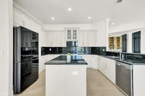 8685 Cobblestone Point Circle Boynton Beach FL 33472