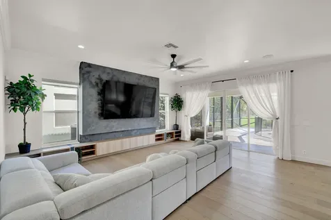 8685 Cobblestone Point Circle Boynton Beach FL 33472