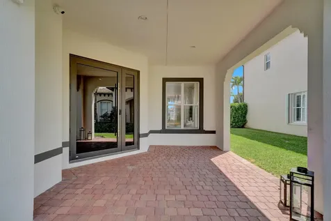8685 Cobblestone Point Circle Boynton Beach FL 33472