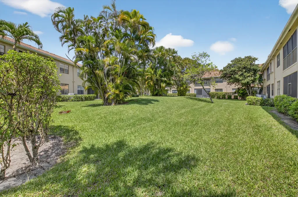 6752 Montego Bay Boulevard Boca Raton FL 33433