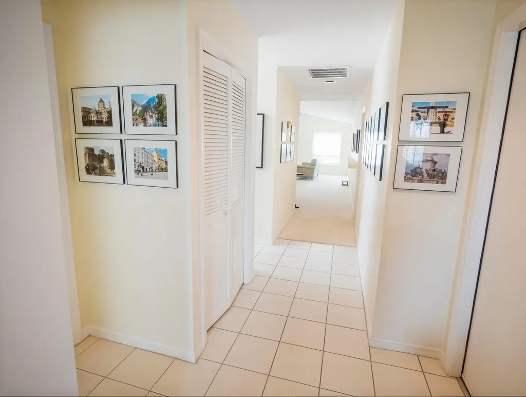 6776 SE Yorktown Drive Hobe Sound FL 33455