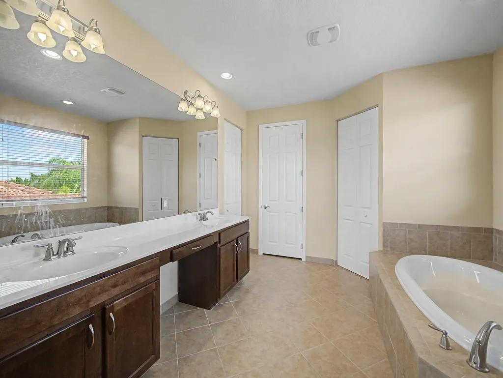 11316 SW Barton Way Port St Lucie FL 34987