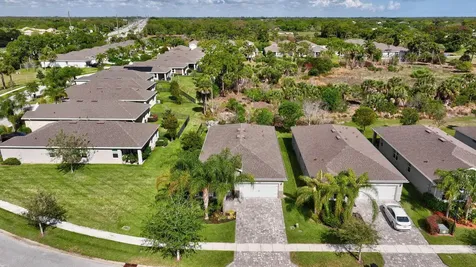 7246 SE Pine Valley Court Hobe Sound FL 33455