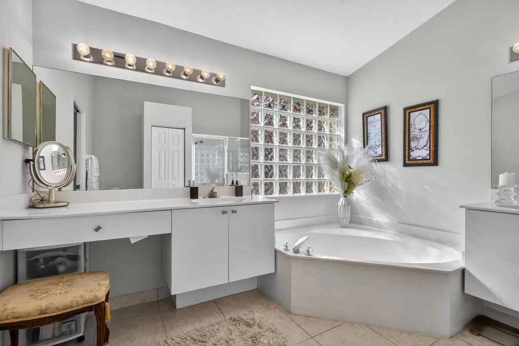 7207 Modena Drive Boynton Beach FL 33437