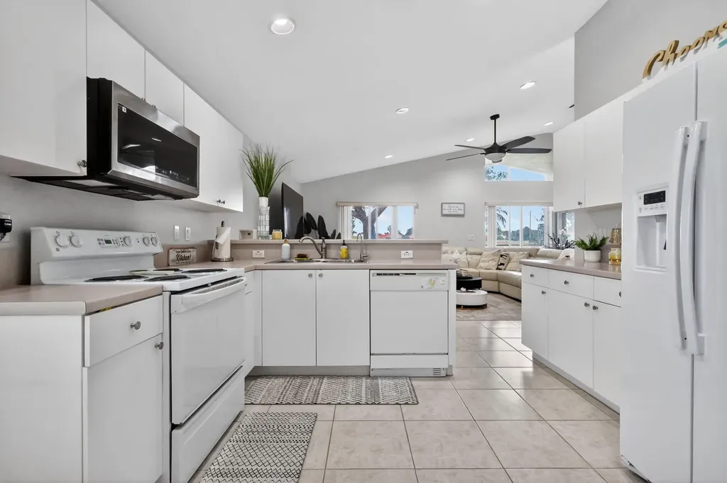 7207 Modena Drive Boynton Beach FL 33437