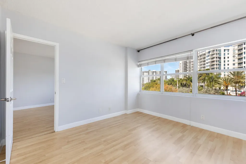 3250 NE 28th Street Fort Lauderdale FL 33308