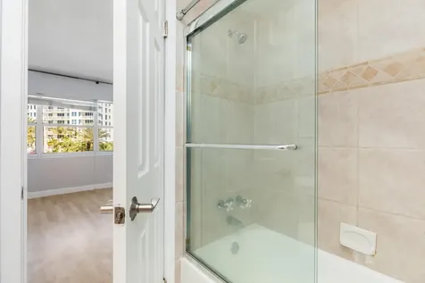 3250 NE 28th Street Fort Lauderdale FL 33308