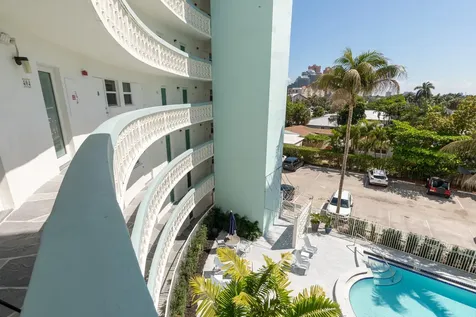 3250 NE 28th Street Fort Lauderdale FL 33308