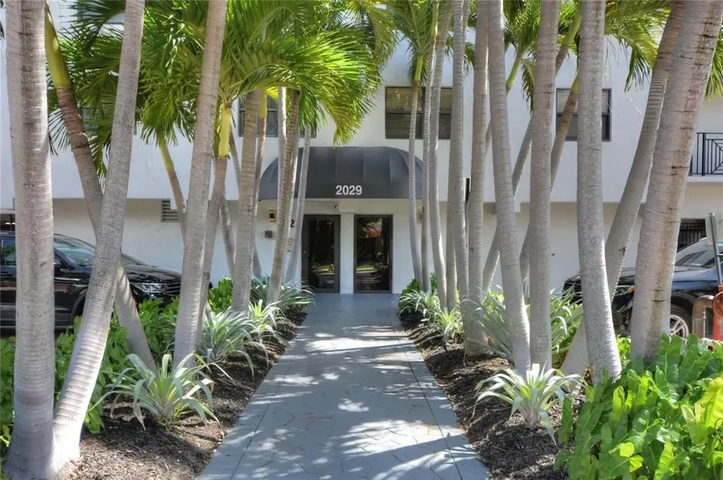 2029 N Ocean Boulevard Fort Lauderdale FL 33305