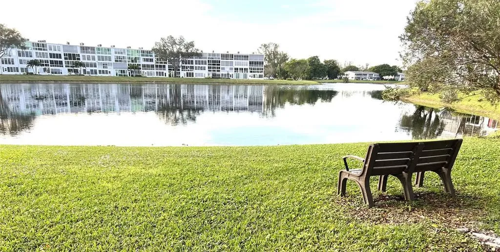 2057 Cambridge C Deerfield Beach FL 33442
