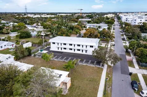 238 SE 1st Avenue Delray Beach FL 33444