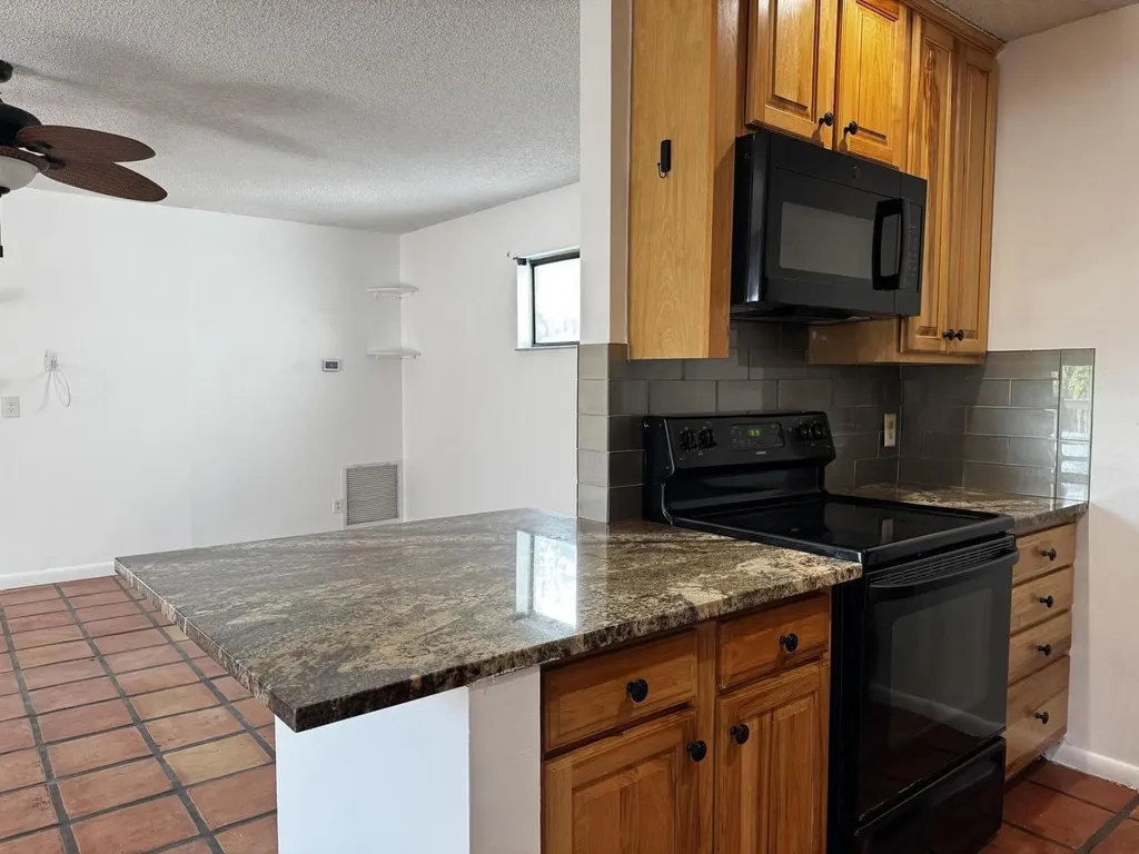 24 Crossings Circle Boynton Beach FL 33435