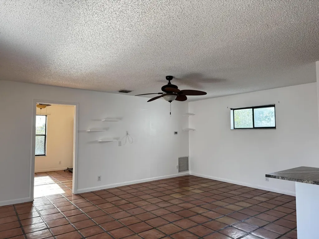 24 Crossings Circle Boynton Beach FL 33435