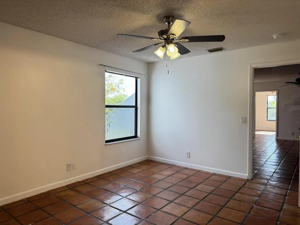 24 Crossings Circle Boynton Beach FL 33435