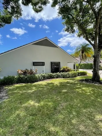 800 Kintyre Court Palm Beach Gardens FL 33418
