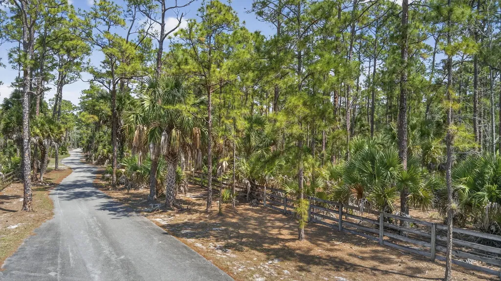 1340 Arabian Drive Loxahatchee FL 33470