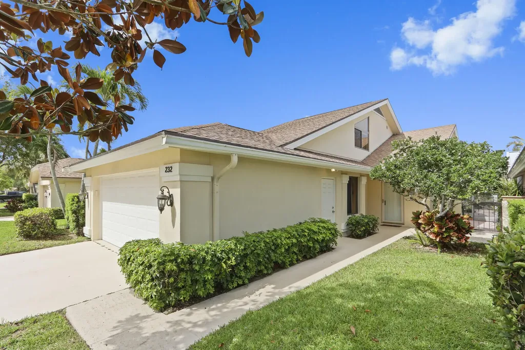 232 E River Park Drive Jupiter FL 33477
